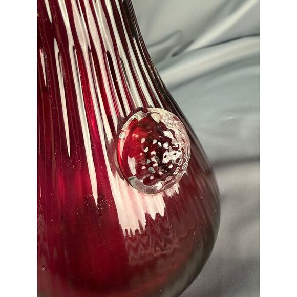 Vintage Cranberry Red Art Glass Vase Hand Blown Ribbed Prunts Murano Style 7" - Picture 6 of 8